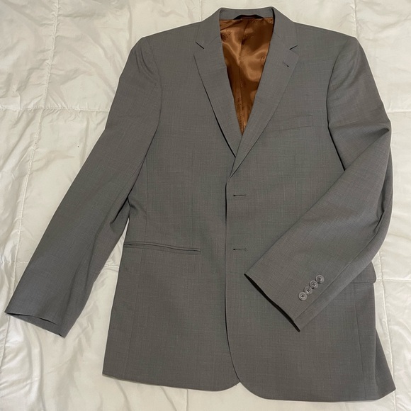 Grey Two Piece Suit - Jos. A. Banks - 40R & 34R